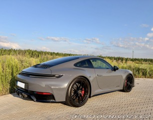 Porsche 911 GTS4 2024