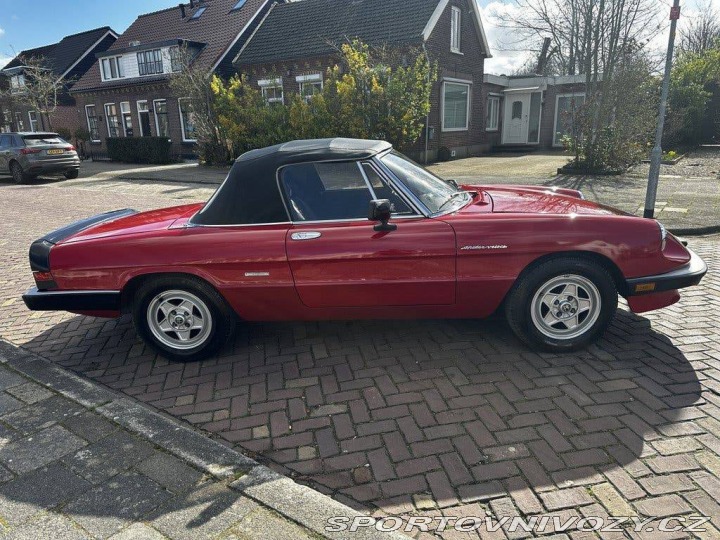 Alfa Romeo Spider 1986