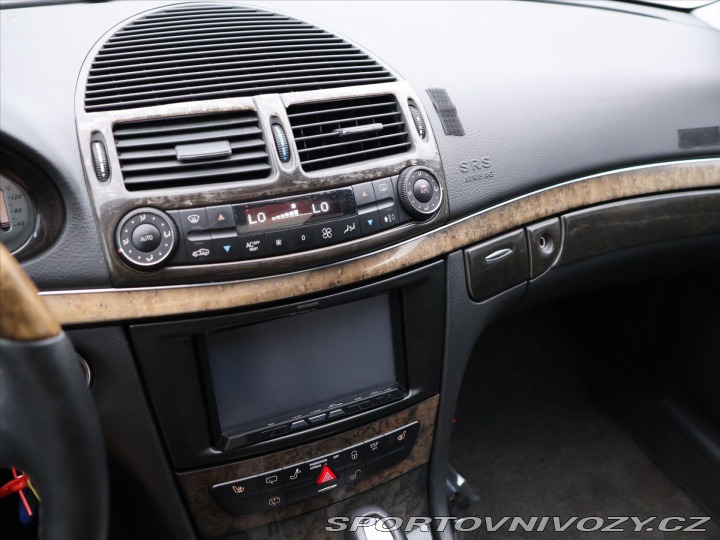 Mercedes-Benz E 3,2 E320 165kW AMG Paket 2003