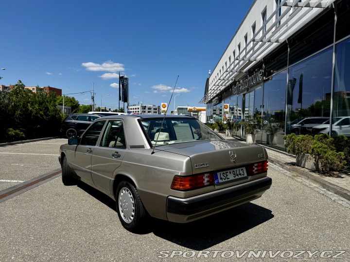 Mercedes-Benz C 190e - servis 200tis 1988