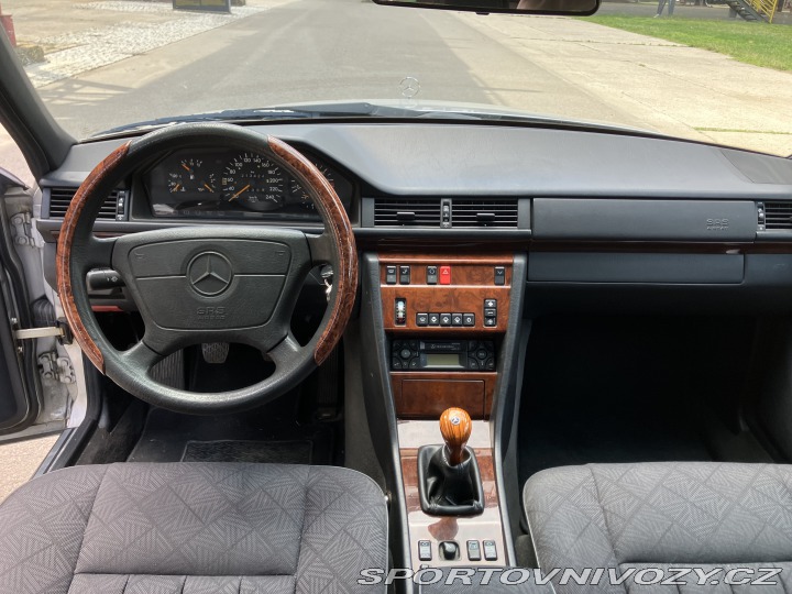 Mercedes-Benz E W 124 E200 1995