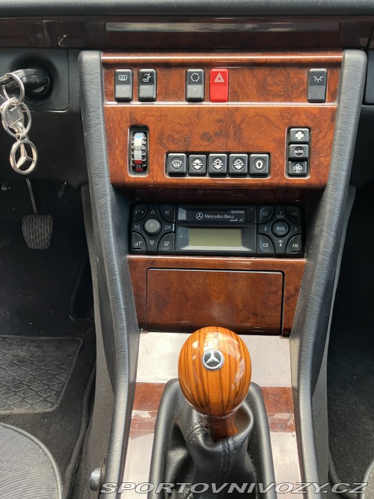 Mercedes-Benz E W 124 E200 1995