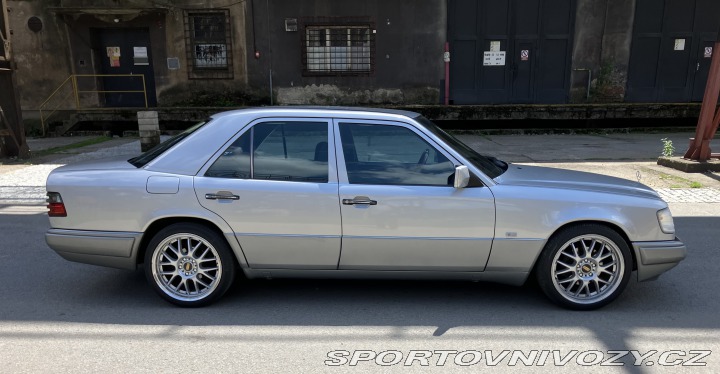 Mercedes-Benz E W 124 E200 1995
