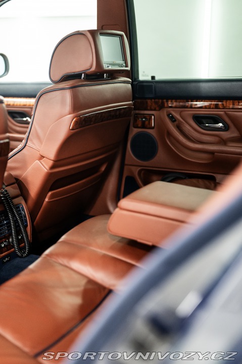 BMW 7 E38 750i 2000