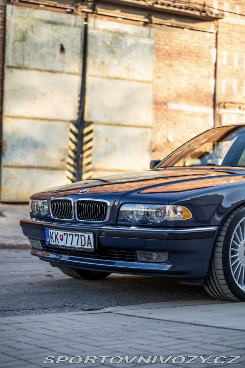 BMW 7 E38 750i 2000