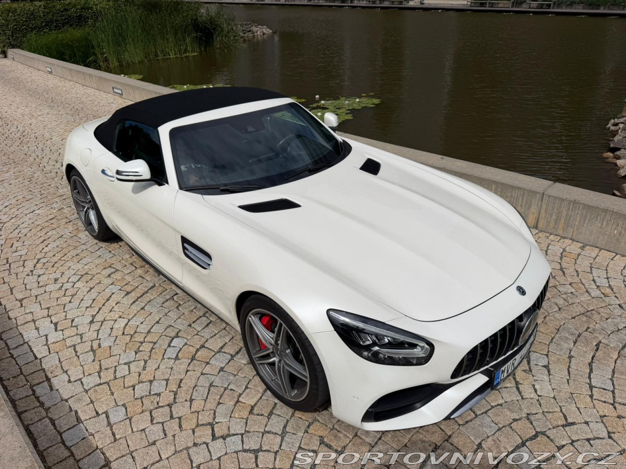 Mercedes-Benz AMG GT Roadster