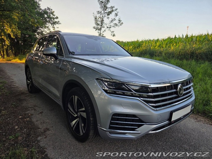 Volkswagen Ostatní modely Touareg 3,0 TDI(210KW) HEZKÝ 2018