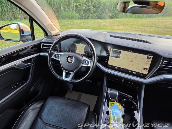 Volkswagen Ostatní modely Touareg 3,0 TDI(210KW) HEZKÝ 2018