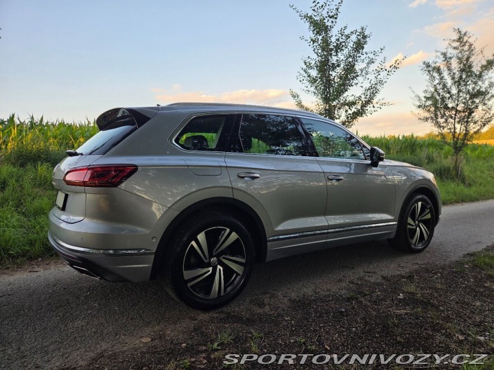 Volkswagen Ostatní modely Touareg 3,0 TDI(210KW) HEZKÝ 2018