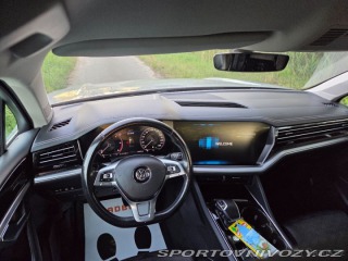 Volkswagen Ostatní modely Touareg 3,0 TDI(210KW) HEZKÝ 2018