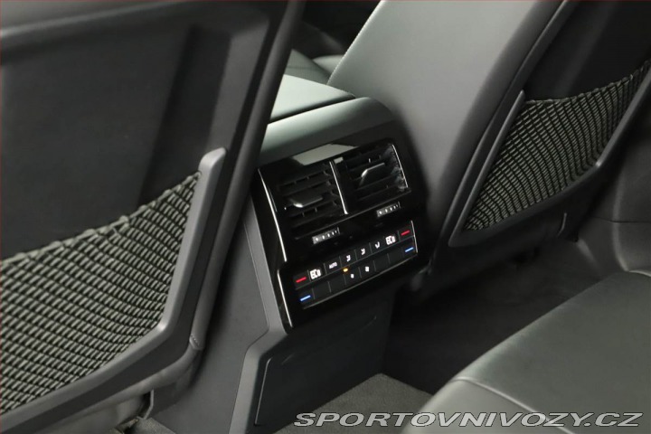 Volkswagen Ostatní modely Touareg V8 TDI 2020