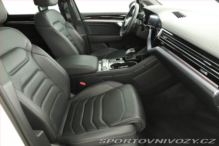 Volkswagen Ostatní modely Touareg V8 TDI 2020