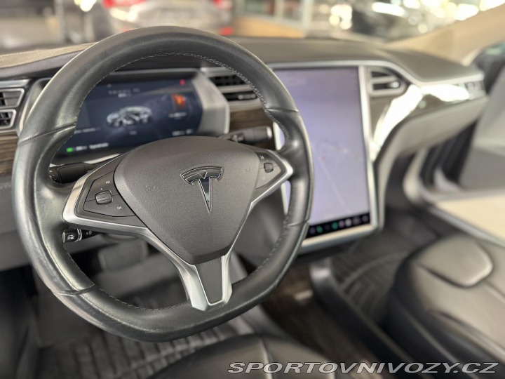 Tesla Model S 1800