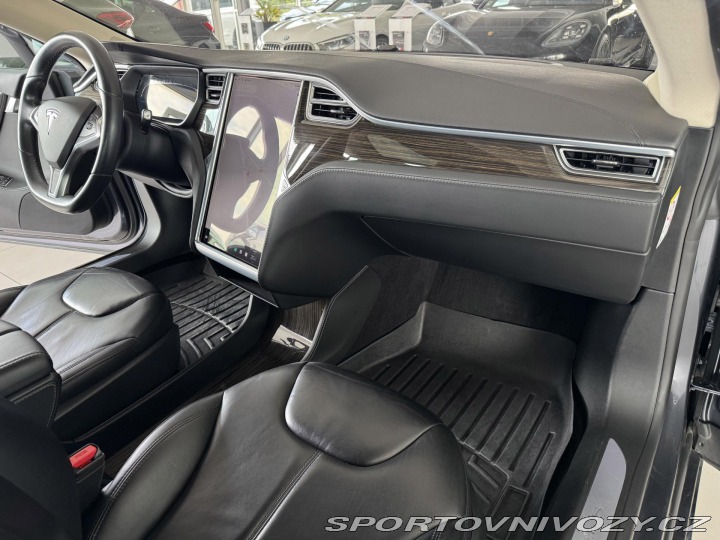 Tesla Model S 1800