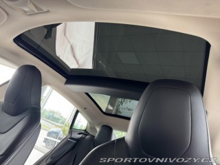 Tesla Model S 1800