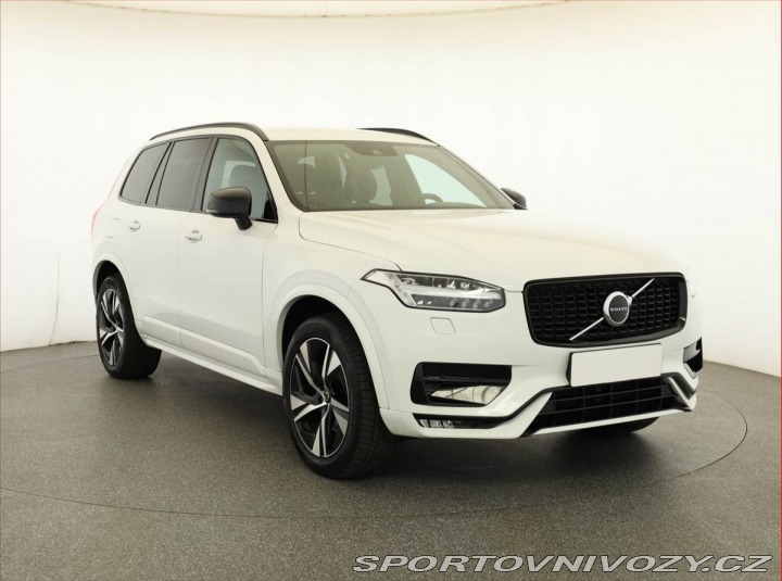 Volvo Ostatní modely XC90 B6 AWD 2021
