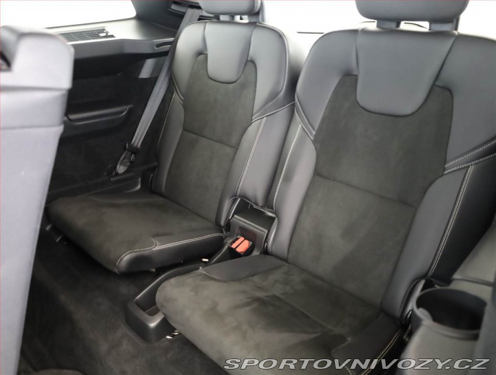 Volvo Ostatní modely XC90 B6 AWD 2021