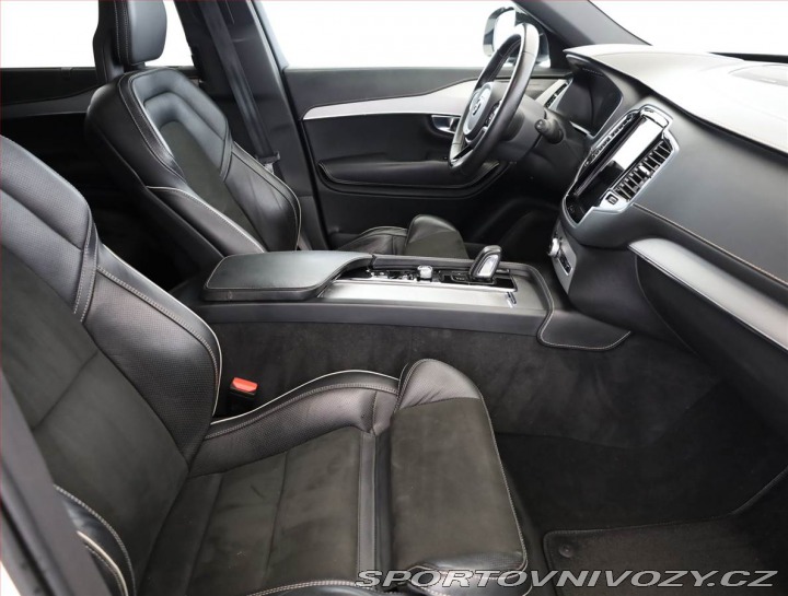 Volvo Ostatní modely XC90 B6 AWD 2021