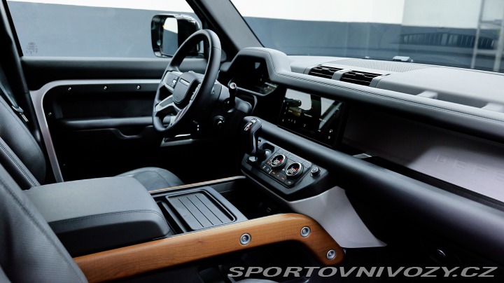 Ostatní značky Ostatní modely Land Rover Defender P400 2023