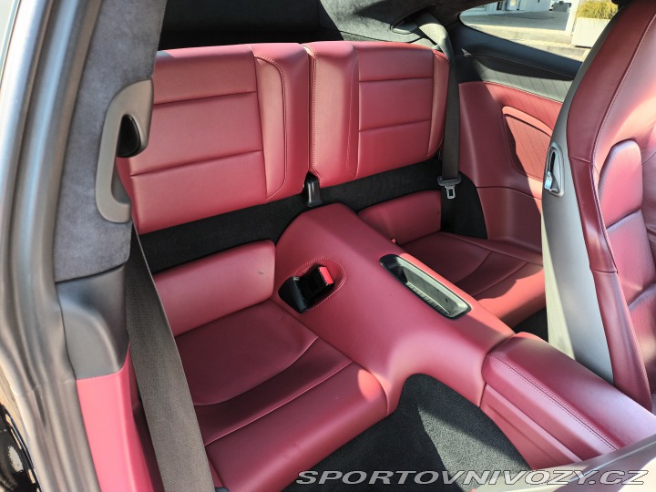 Porsche 911 Carrera 4 GTS 2018