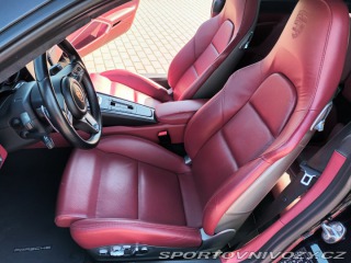Porsche 911 Carrera 4 GTS 2018