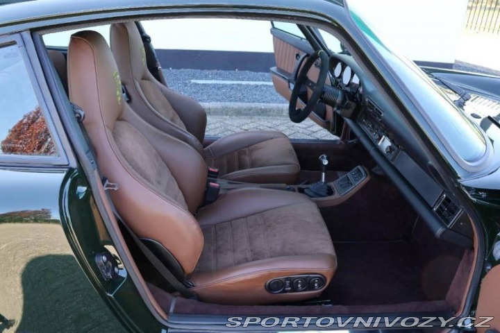 Porsche 911 964 Carrera 2 1990