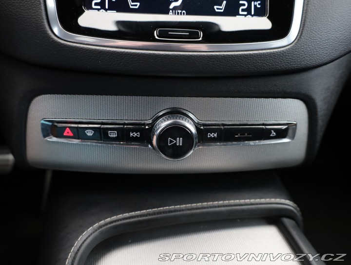 Volvo Ostatní modely XC90 R-Design B6 AWD 2021