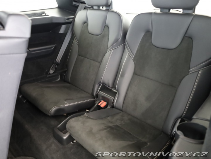 Volvo Ostatní modely XC90 R-Design B6 AWD 2021