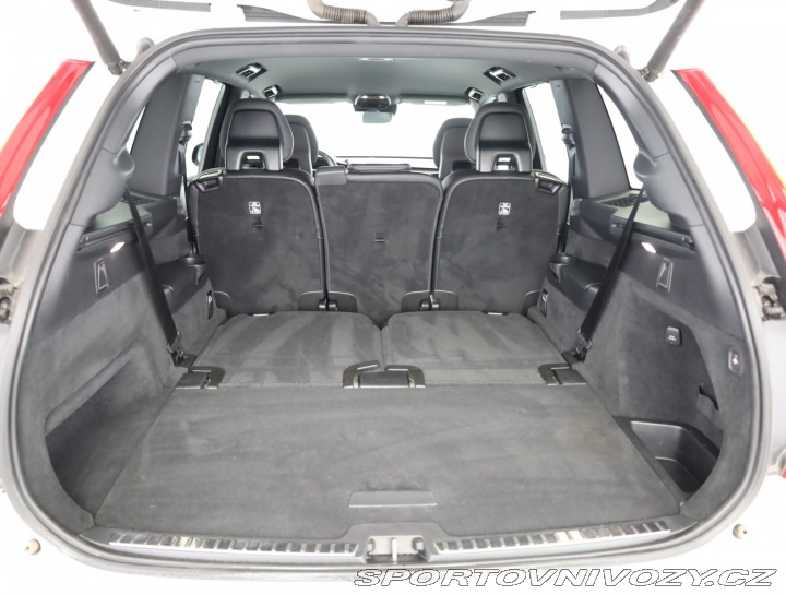 Volvo Ostatní modely XC90 R-Design B6 AWD 2021