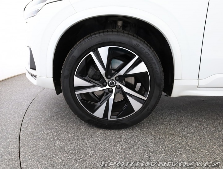 Volvo Ostatní modely XC90 R-Design B6 AWD 2021