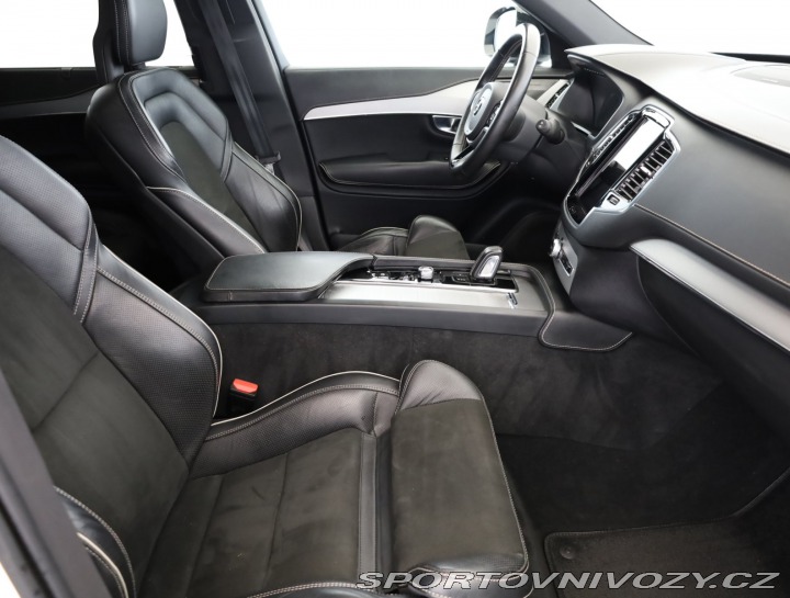 Volvo Ostatní modely XC90 R-Design B6 AWD 2021