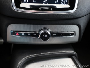 Volvo Ostatní modely XC90 R-Design B6 AWD 2021