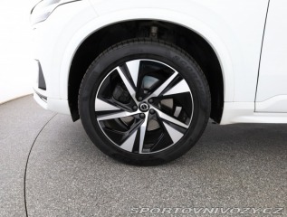 Volvo Ostatní modely XC90 R-Design B6 AWD 2021