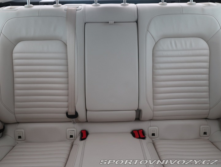 Volkswagen Ostatní modely Passat Highline 2.0 BiTDI 2015