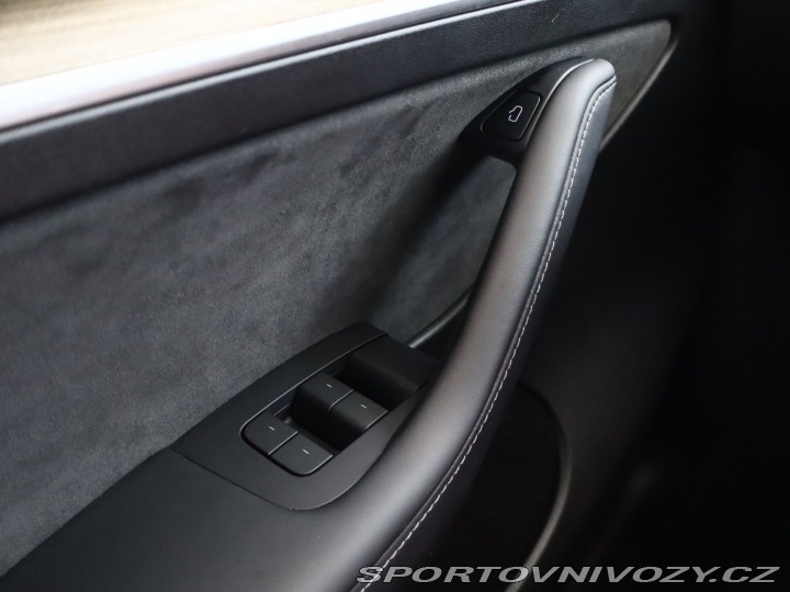 Tesla Model Y Long Range AWD 79kWh 2022