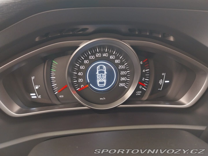 Volvo V40 2.0 D4 2012