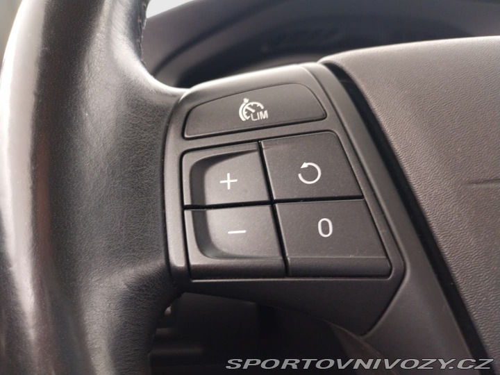 Volvo V40 2.0 D4 2012