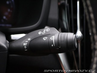 Volvo V60 2,0 T5 184kW Drive-E R-De 2022