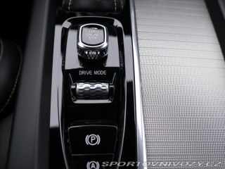 Volvo V60 2,0 T5 184kW Drive-E R-De 2022
