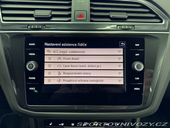 Volkswagen Tiguan R 2.0 TSI 235 KW R-LINE, DS 2022
