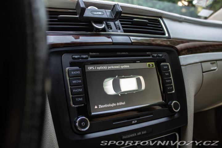 Škoda Superb 3.6 FSI V6 4x4 Elegance 2009