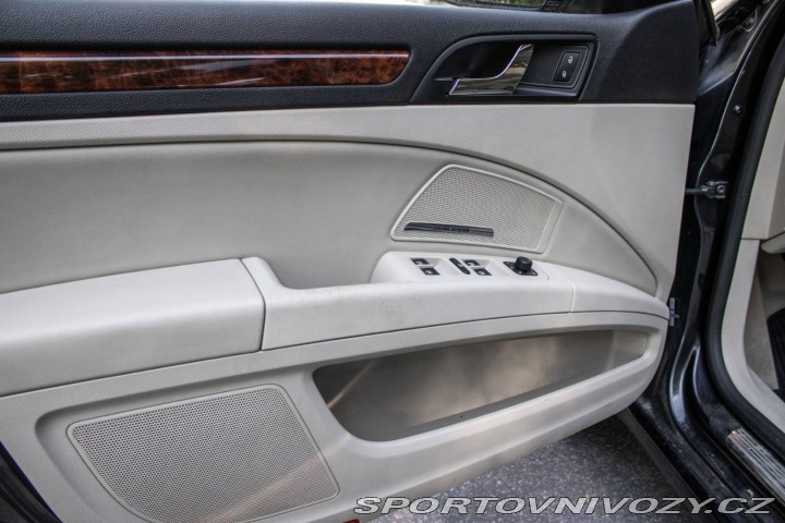Škoda Superb 3.6 FSI V6 4x4 Elegance 2009