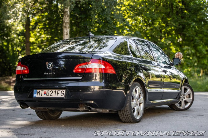 Škoda Superb 3.6 FSI V6 4x4 Elegance 2009