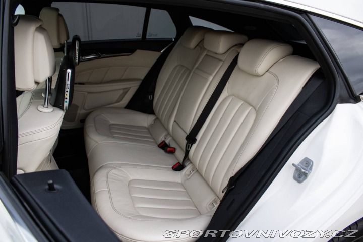 Mercedes-Benz CLS Shooting Brake 350 CDI 4 2013