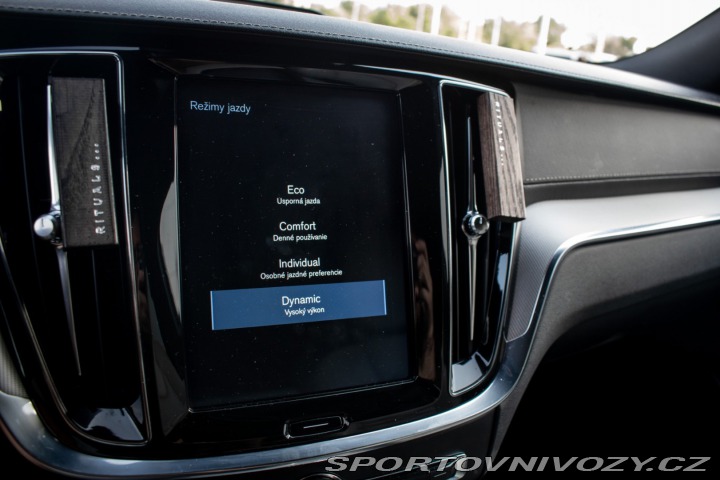 Volvo V60 T6 Inscription AWD A/T, 2018