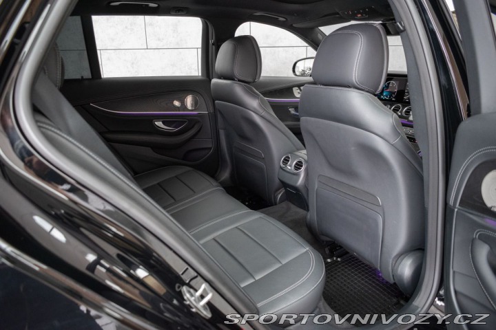 Mercedes-Benz E E 220d AMG*4MATIC*TAŽNÉ*A 2021
