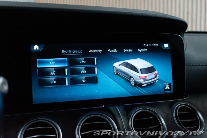 Mercedes-Benz E E 220d AMG*4MATIC*TAŽNÉ*A 2021