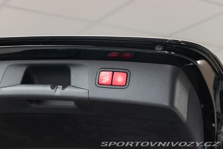 Mercedes-Benz E E 220d AMG*4MATIC*TAŽNÉ*A 2021