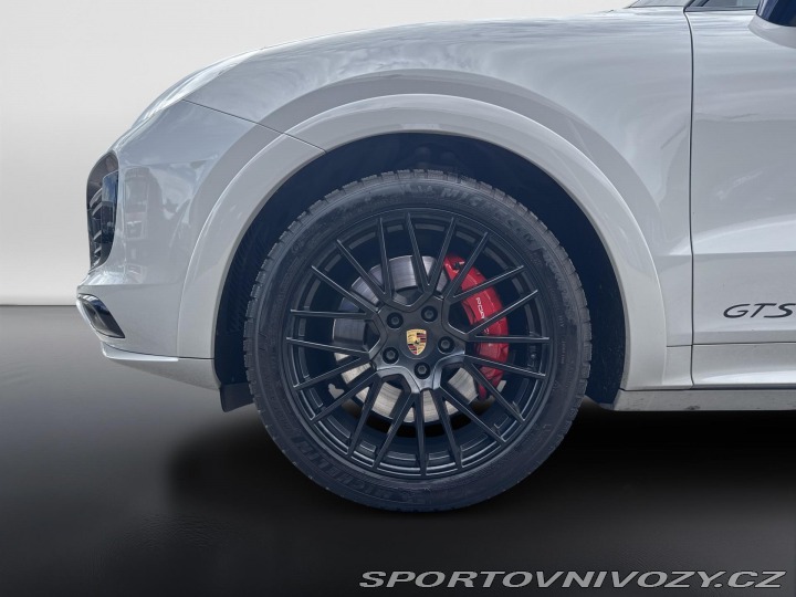Porsche Cayenne GTS 2022