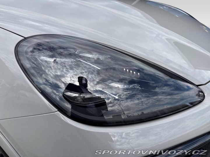 Porsche Cayenne GTS 2022